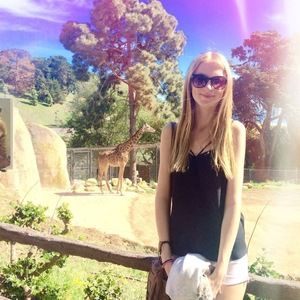 Meet your Posher, Claire